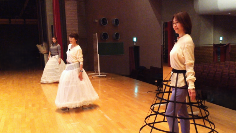 ウォーキングビューティスクール認定講師の活動　共立女子大学ブライダル制作発表会　共立講堂