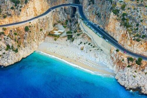 トルコの最も美しいビーチ・カシュ近くのカプタスビーチ