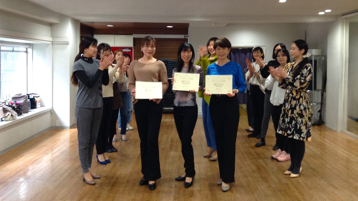 ウォーキングビューティスクール講師養成講座修了　認定講師誕生　REIKOさん　RACOさん　村上さん