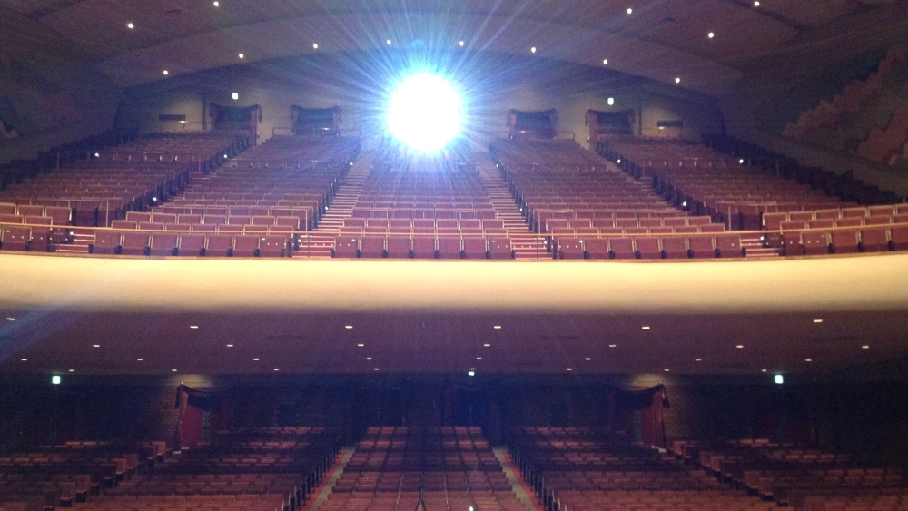 ウォーキングビューティスクール認定講師の活動　共立女子大学ブライダル制作発表会　共立講堂